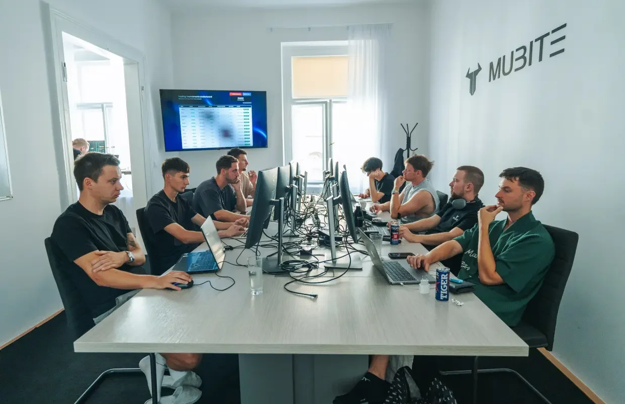 Traders at the Mubite live tournament in Prague 2